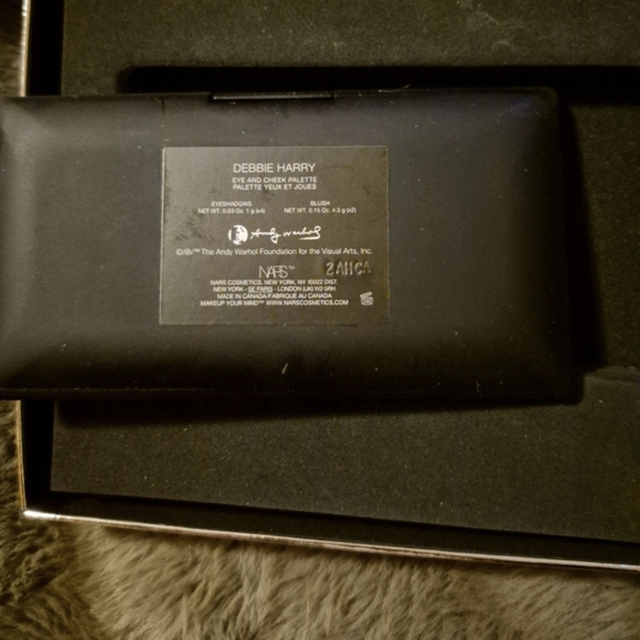 NARS ANDY WARHOL DEBBIE HARRY EYE CHEEK PALETTE/TAKE A WALK ON THE WILD SIDE SET - Picture 4 of 7